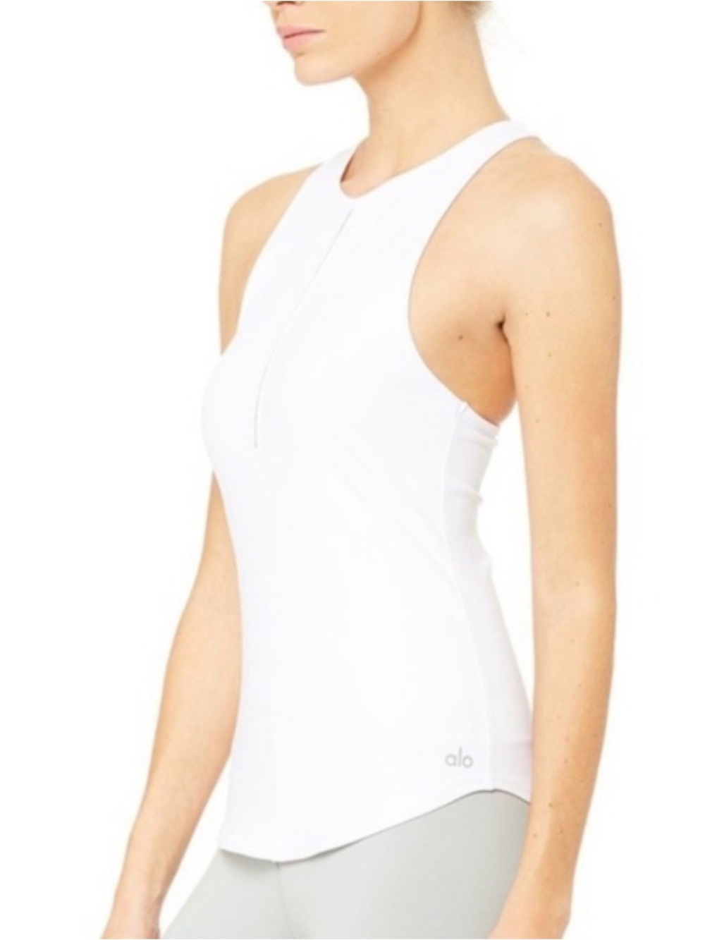 ✨ALO Heart Center Fitted Tank Size S